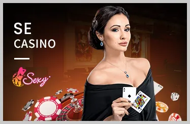 Sân bóng đá với quả bóng và lưới, biểu tượng cá cược bóng đá kubet link mới
